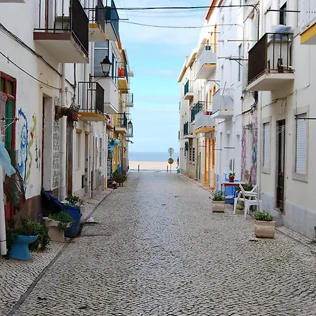 T2 Rua Dos Lavradores Nazare